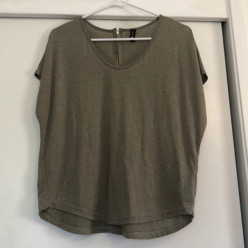 Green zip back top